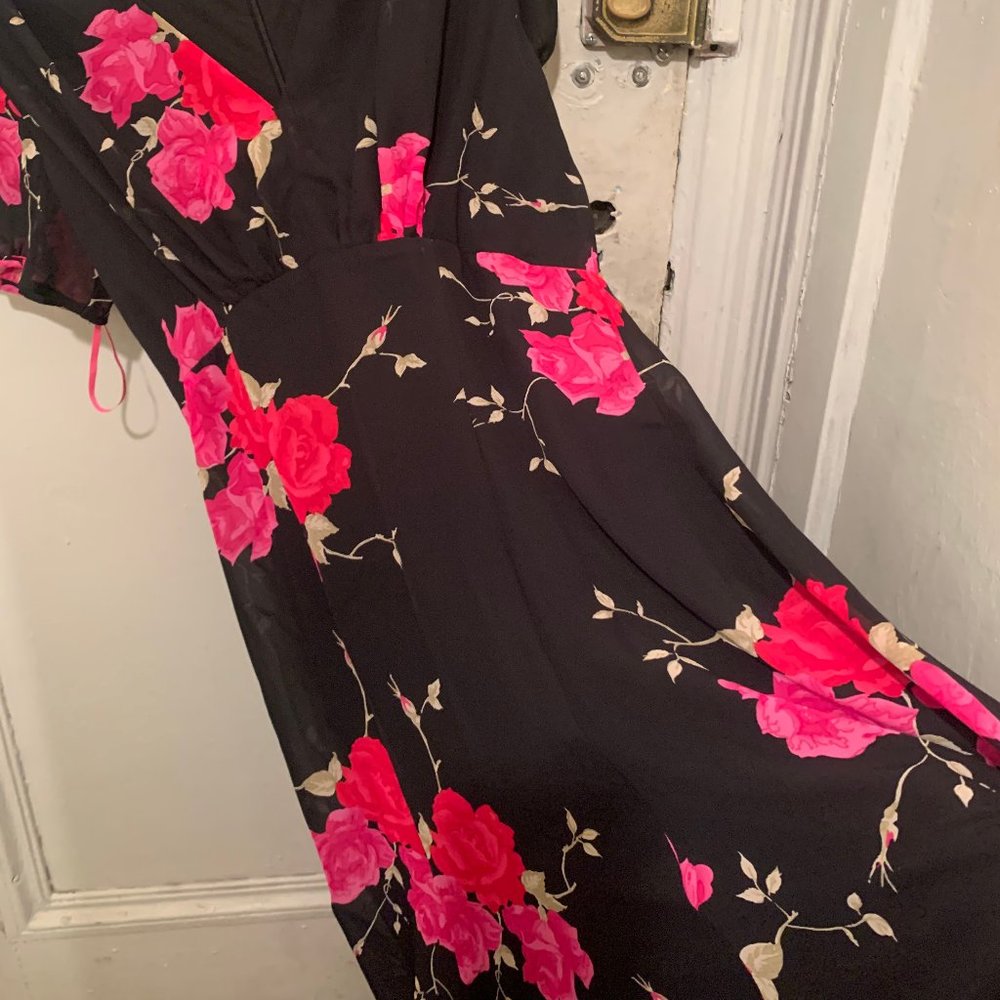 BETSEY JOHNSON MIDI DRESS - NEW